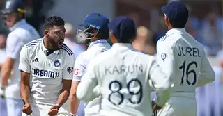 নিয়ম ভেঙে আইসিসির শাস্তি পেলেন মোহাম্মদ সিরাজ